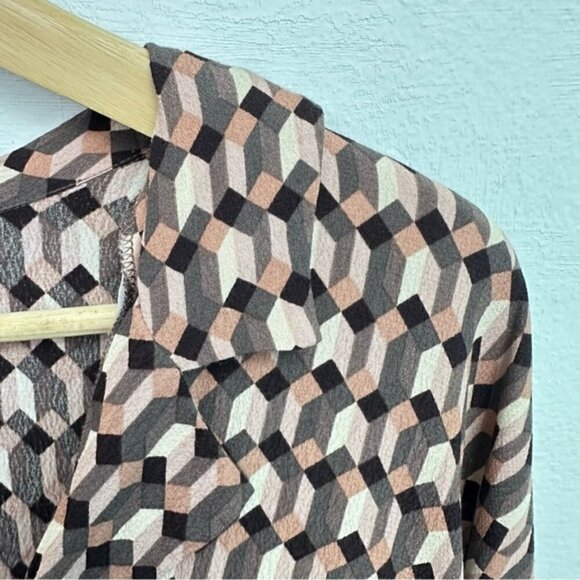 A MTL Brown Geometric Print Drop Sleeve  blouse Size 2X - Picture 5 of 7